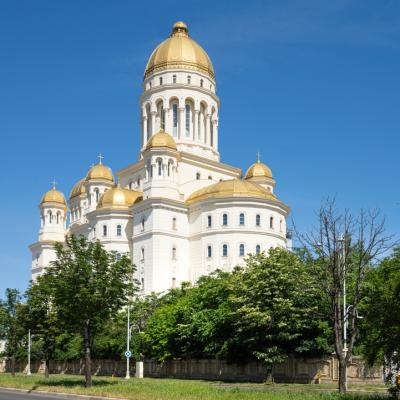 Moment inedit la sfințirea Catedralei Naționale. Fiul președintelui Nicușor Dan a întors toate privirile 