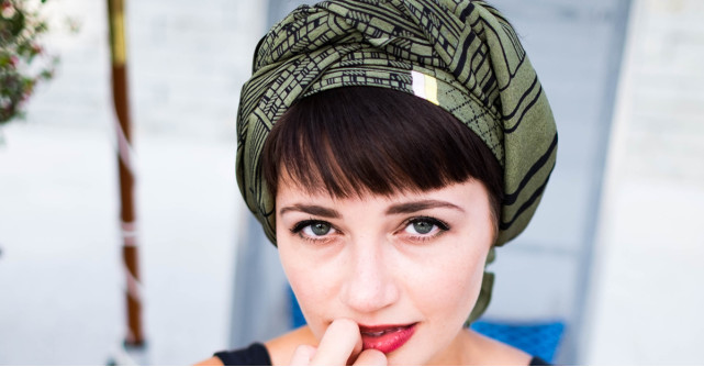 Povestea turbanului: un accesoriu retro, boho și atât de urban!