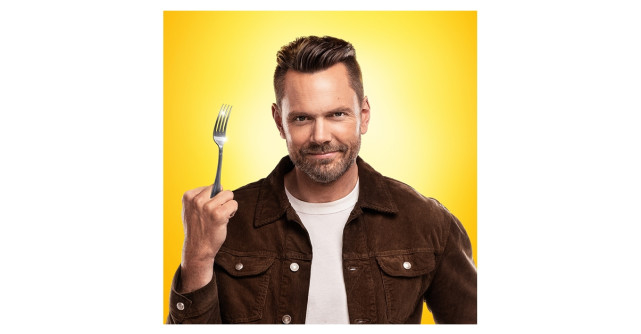 DIN 23 OCTOMBRIE, DUMINICA DE LA 22:00, BUCĂTĂRIA E! SE ÎNCINGE  ÎN EMISIUNEA CELEBRITY BEEF PREZENTATĂ DE JOEL MCHALE 