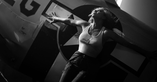 Lady Gaga a lansat piesa 'Hold My Hand' de pe coloana sonoră a filmului 'TOP GUN: MAVERICK'