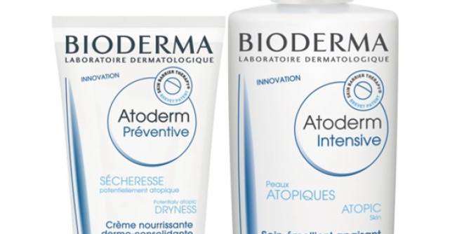 Super-Mami se asigura ca  SUPER-BEBE NU VA FACE DERMATITA ATOPICA