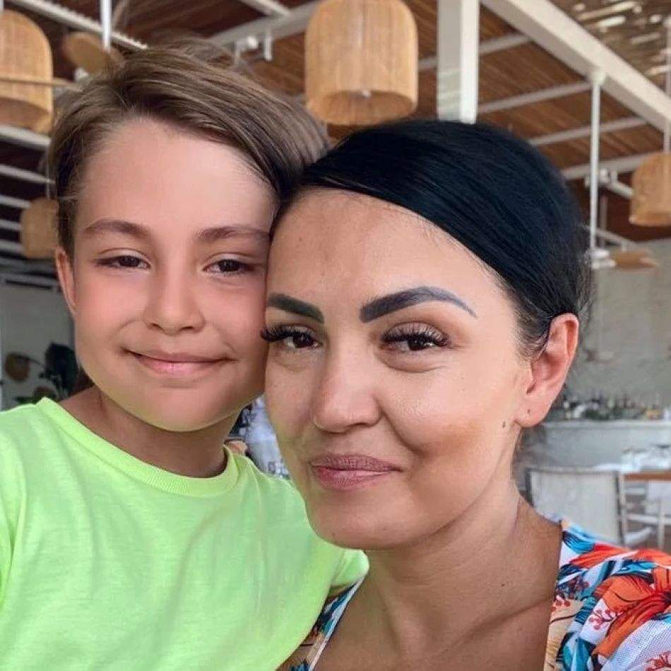 Decizia neobișnuită luată de Andreea Mantea! Vedeta tv și-a lipit buletinul de mașină