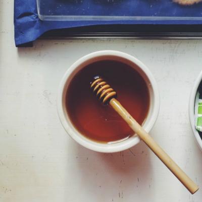 7 dulciuri delicioase pe bază de miere pentru orice răsfățat