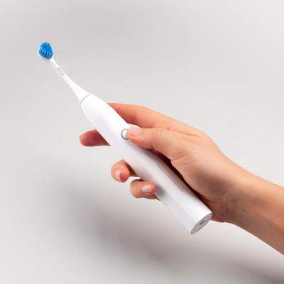 Periuță sonică versus clasică electrică: ce alegi