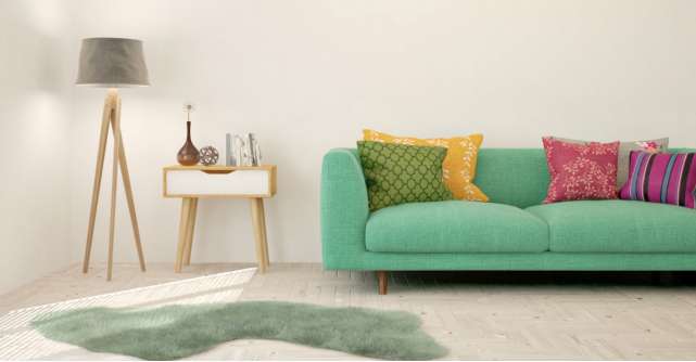 Canapele colorate: 6 modele cu design îndrăzneț pentru camere moderne
