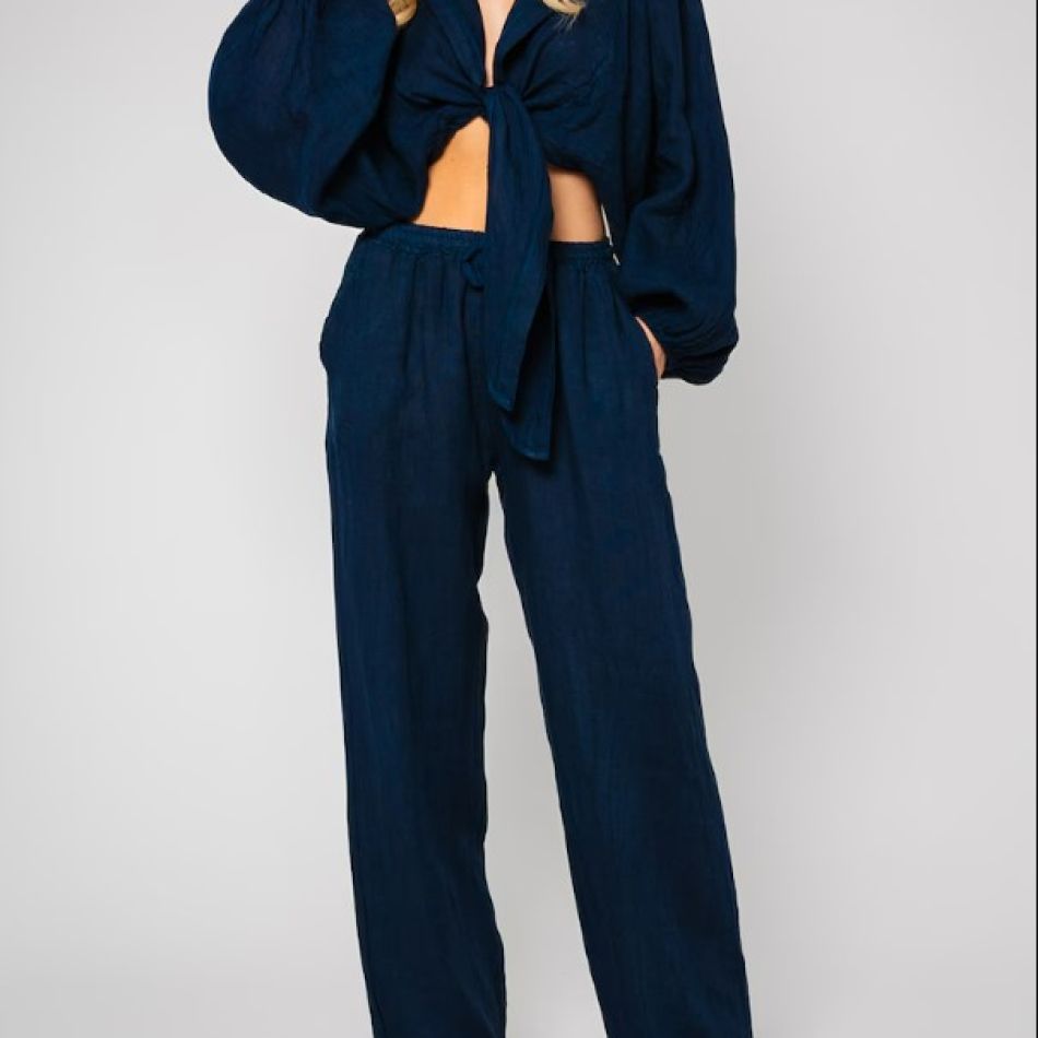 15 piese vestimentare din in, esențiale pentru a-ți lăsa pielea să respire pe timp de vară