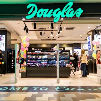 Cel mai mare magazin Douglas, deschis in Bucuresti Mall Vitan
