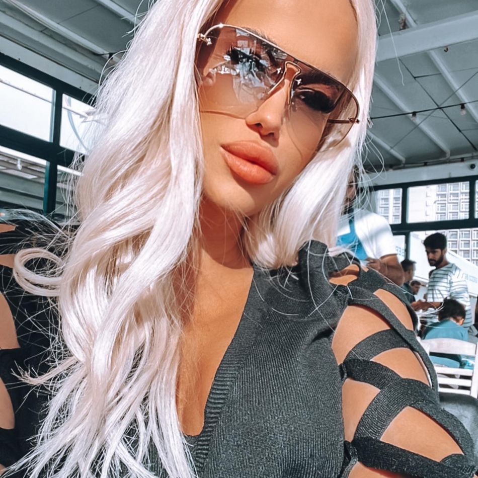 Ce spune Evelin, fiica Andei Adam, despre nunta mamei sale: M-a bufnit un pic plânsul...