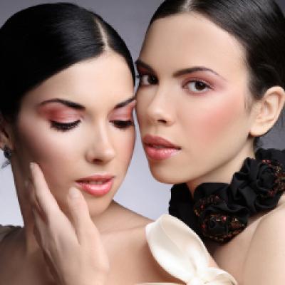 Femeie + Femeie = Iubire?