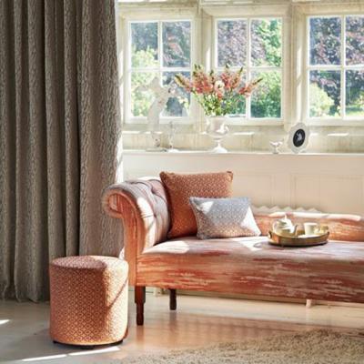 Shopping de toamna: 15 piese de mobilier si accesorii aramii