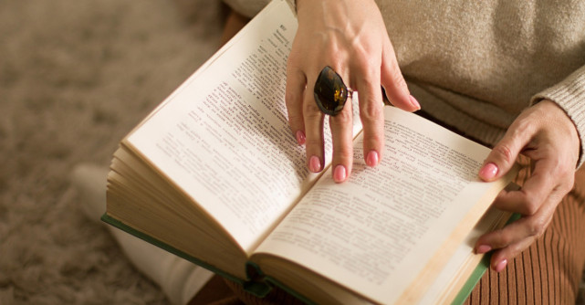 Lecturi care te ajută să evadezi în natură și să apreciezi măreția care te înconjoară