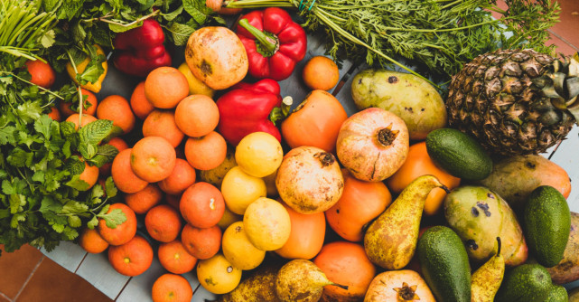 Super-fructul recomandat de dermatologi pentru piele perfecta si stomac sanatos