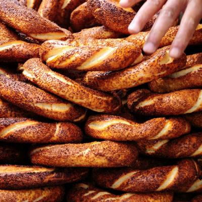 Medicii avertizeaza: ce se intampla daca mananci covrigi in fiecare zi