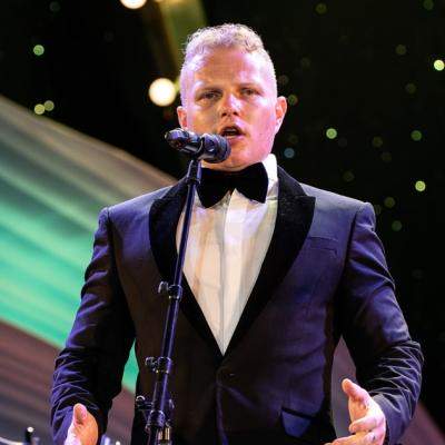 Tenorul ŞTEFAN von KORCH aduce noutăţi în stagiunea MUSICAL EXTRAVAGANZA 2025/2026