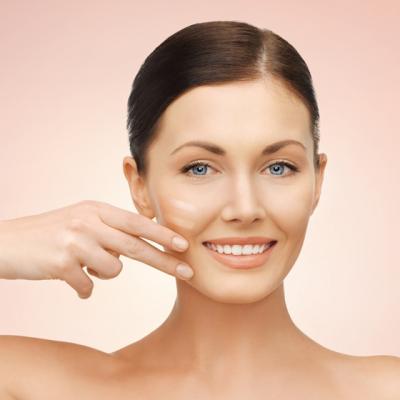 Cum alegi fondul de ten pentru vara?