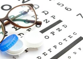 Ochelari de vedere sau lentile de contact - cum să faci cea mai bună alegere pentru sănătatea ochilor tăi