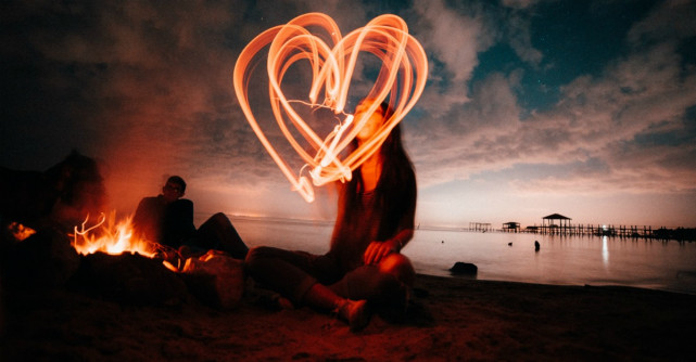 5 Semne că cineva se gândește în secret la tine