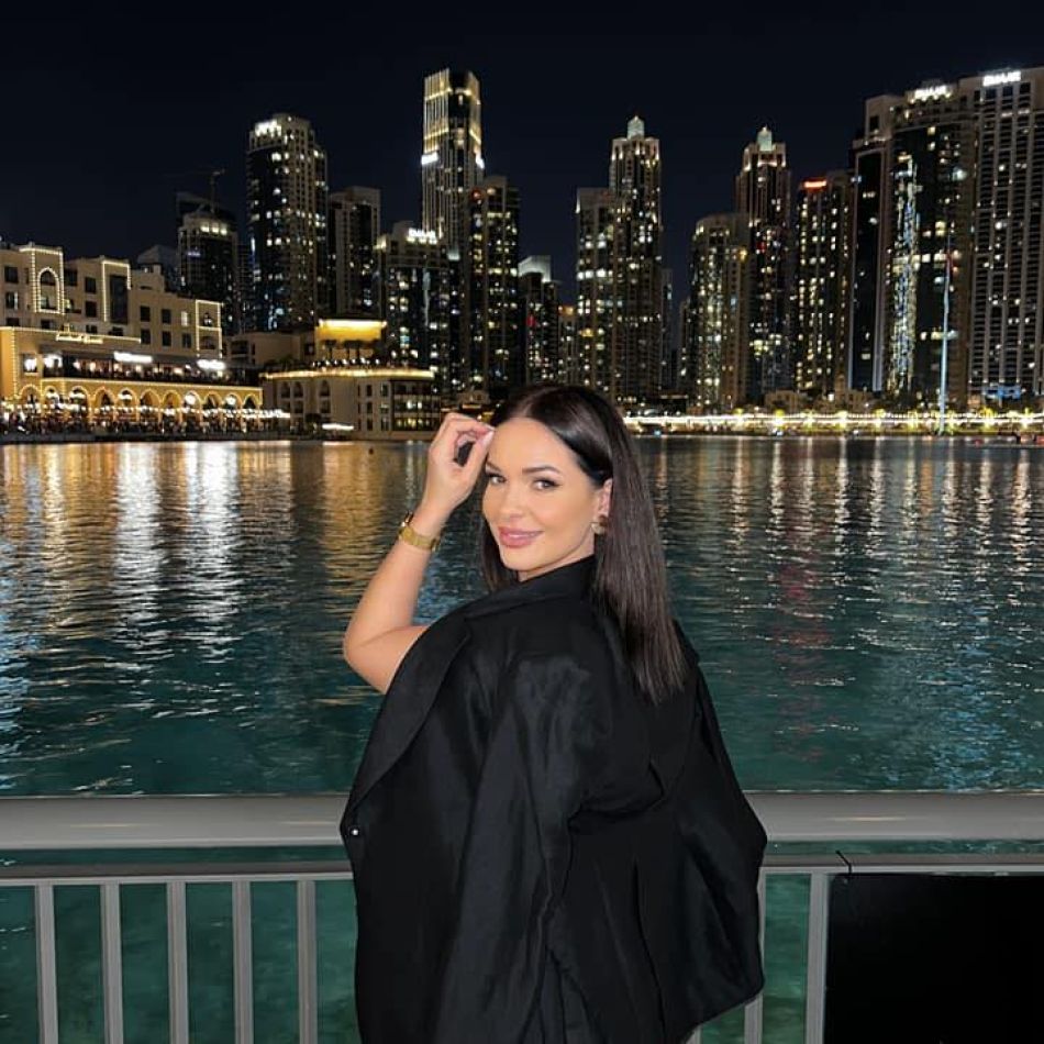 Deea Maxer s-a săturat să mai stea lângă fostul soț! Decizia luată de artistă, la doi ani de la divorț