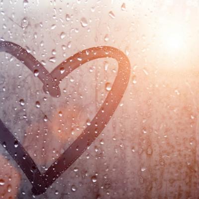 Aceste citate ale lui Bob Marley ne invata ca dragostea este TOTUL in viata