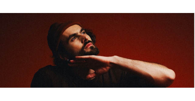 Mihail își face debutul în lumea filmului. Artistul a compus coloana sonoră a peliculei care rulează în cinematografe