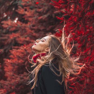 Foilayage, noul trend de colorare a parului pentru un look fabulos