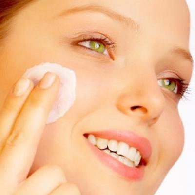 Schimba-ti crema cu Olay Total Effects