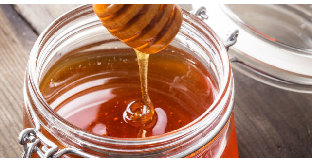Afla ce se intampla in corpul tau cand mananci miere pe stomacul gol!