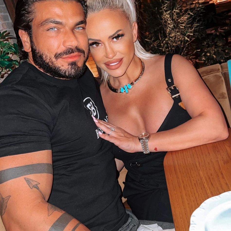 Anda Adam se pregătește de nuntă! Artista va avea 500 de invitați, iar nașii aleși sunt o mare surpriză!