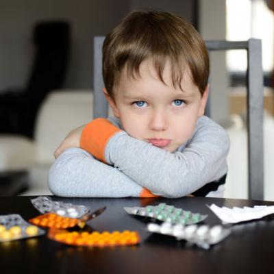 Cand putem administra medicamente celor mici fara sfatul medicului