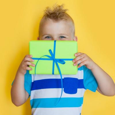 Cadouri de 1 iunie pe care copiii le vor adora: jucării de exterior