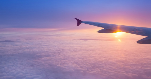 La ce este supus corpul tau cand zbori cu avionul?