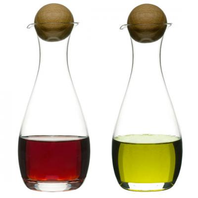 Uleiul de ricin, produsul-minune: intrebuintari in locuinta