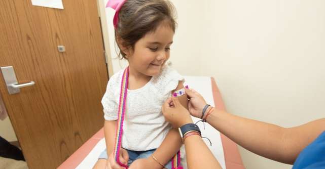 De ce sunt administrate vaccinurile la o vârstă atât de fragedă? | Întrebări frecvente