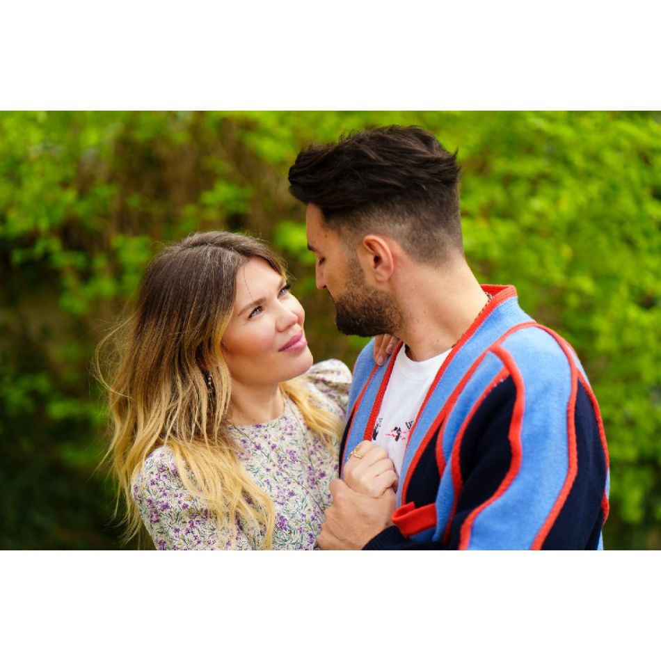 Pe aceeași bancă a mărturisirilor pe care au spus că vor deveni părinți, Smiley și Gina Pistol anunță că se căsătoresc 