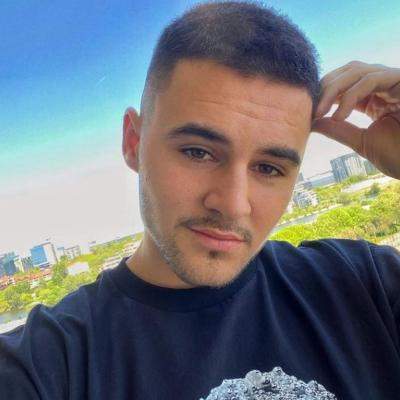 Mario Fresh, prins între trecut și prezent. Deși iubește o altă fată, gândul îi este tot la Alexia: Te voiam pe tine...