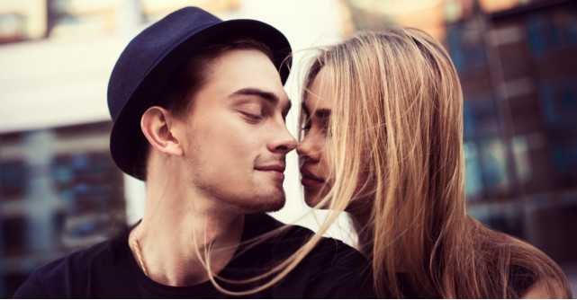 4 Trucuri pentru flirt care functioneaza