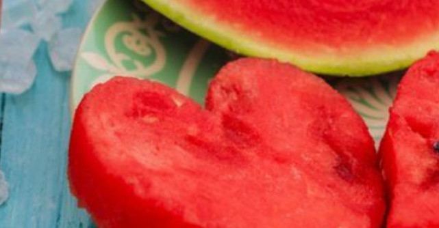 De ce sa nu mai ARUNCI semintele de PEPENE ROSU