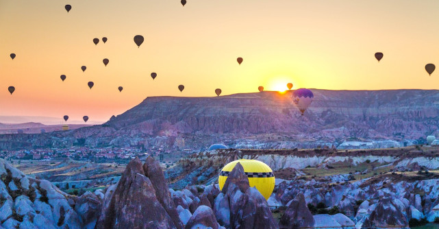 Cetăţenii români pot călători în Turcia doar cu o carte de identitate