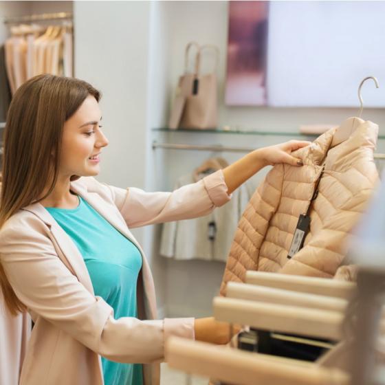 Geci matlasate: de la pasteluri la culori vii pentru sezonul rece 2017-2018