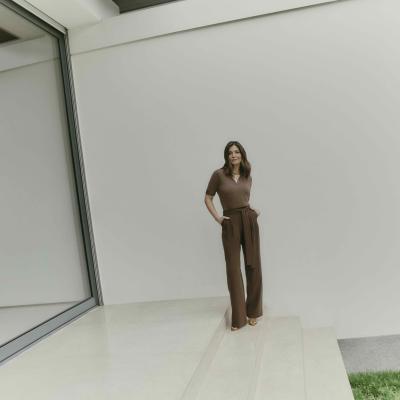    NATURAL ESSENCE: Eleganță naturală pentru sezonul cald