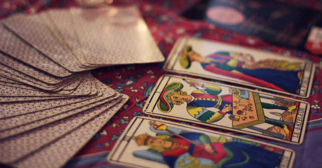 Secretul Arcanei Majore: Cartea de Tarot care iti influeteaza zodia