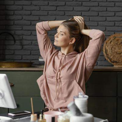 4 pași simpli pentru a-ți amenaja un colț de relaxare creativă chiar la tine în apartament
