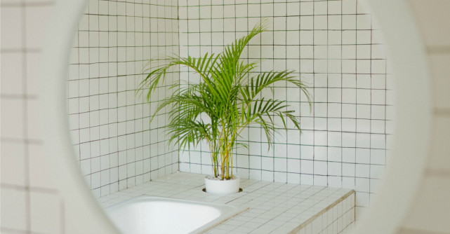 Cele mai bune trucuri de amenajare pentru o baie mică