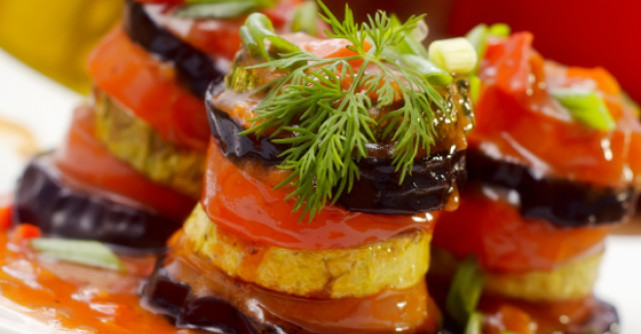 Ratatouille: o mancare atat de simpla incat poate fi gatita si de un soricel!