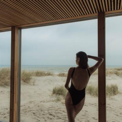 Descoperă 20 de modele de costume de baie întregi, cu care să furi toate privirile pe plajă
