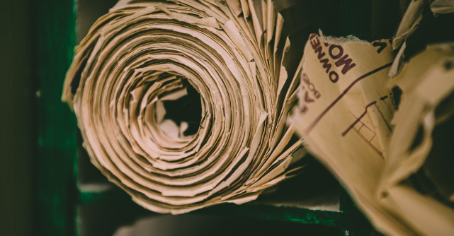 ARIEL LANSEAZĂ NOUL AMBALAJ INCLUZIV DIN CARTON