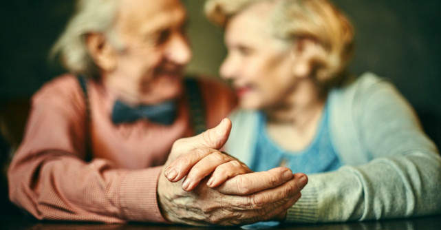 Cum sa ai o relatie care sa dureze: Sfaturile celui mai longeviv cuplu casatorit din lume