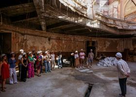 Sub cerul liber, pentru ultima oară. Cinema Marconi se deschide vizitelor înainte de montarea acoperișului