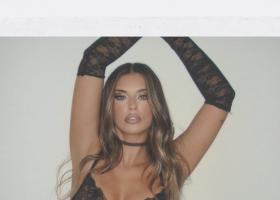 Cine e Antonia Iacobescu: Viața și cariera celebrei cântărețe din România