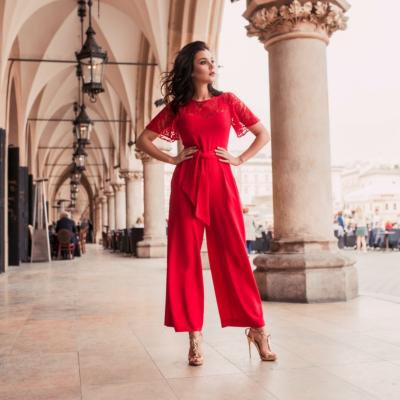 8 salopete elegante de damă pentru un outfit glamour